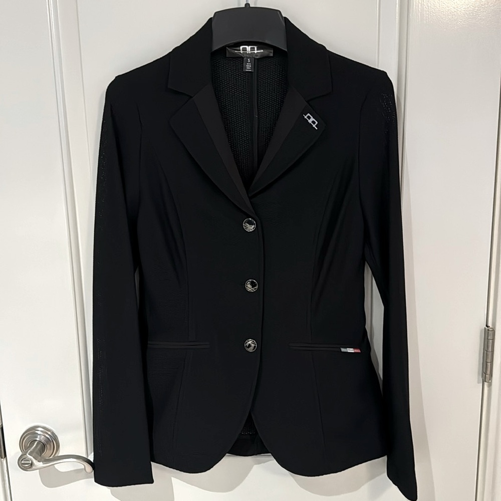 AA Ladies Motion Lite Jacket NEW